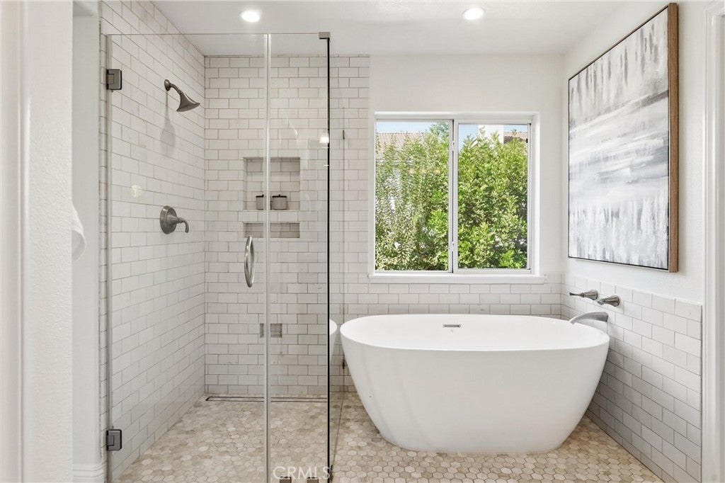 81 Linhaven, Irvine CA 92602 - Photo 19