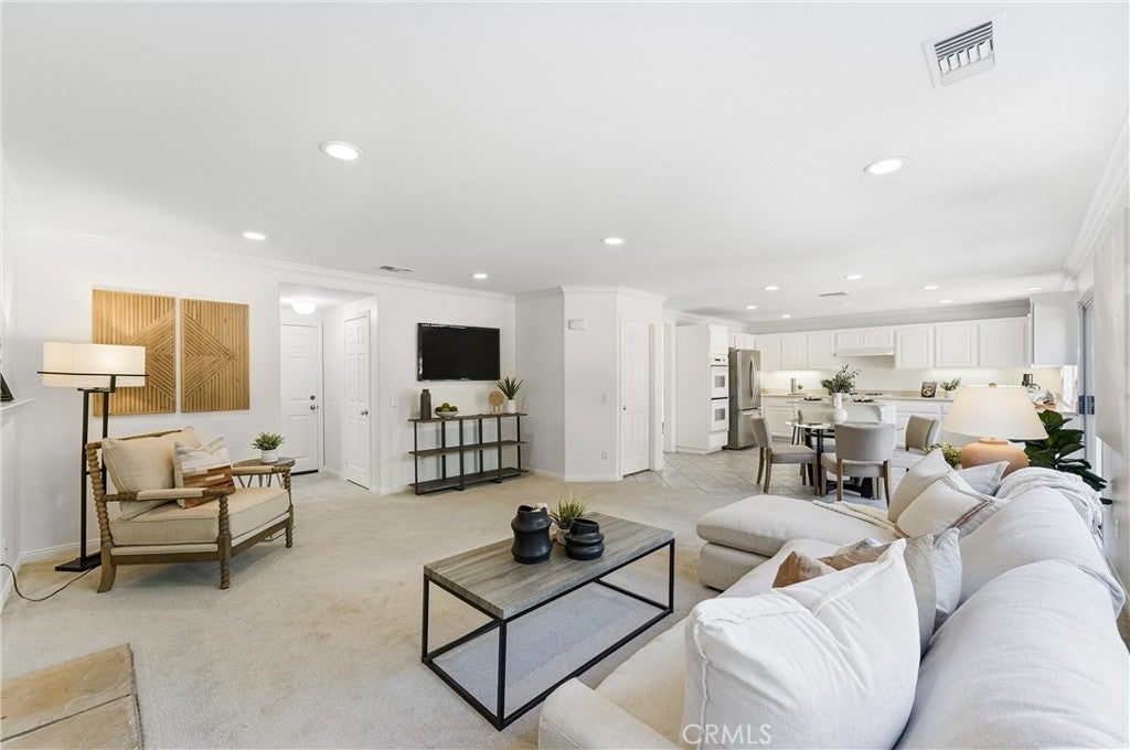 81 Linhaven, Irvine CA 92602 - Photo 7