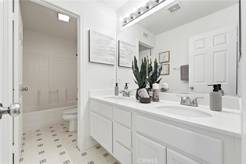 81 Linhaven, Irvine CA 92602 - Photo 29