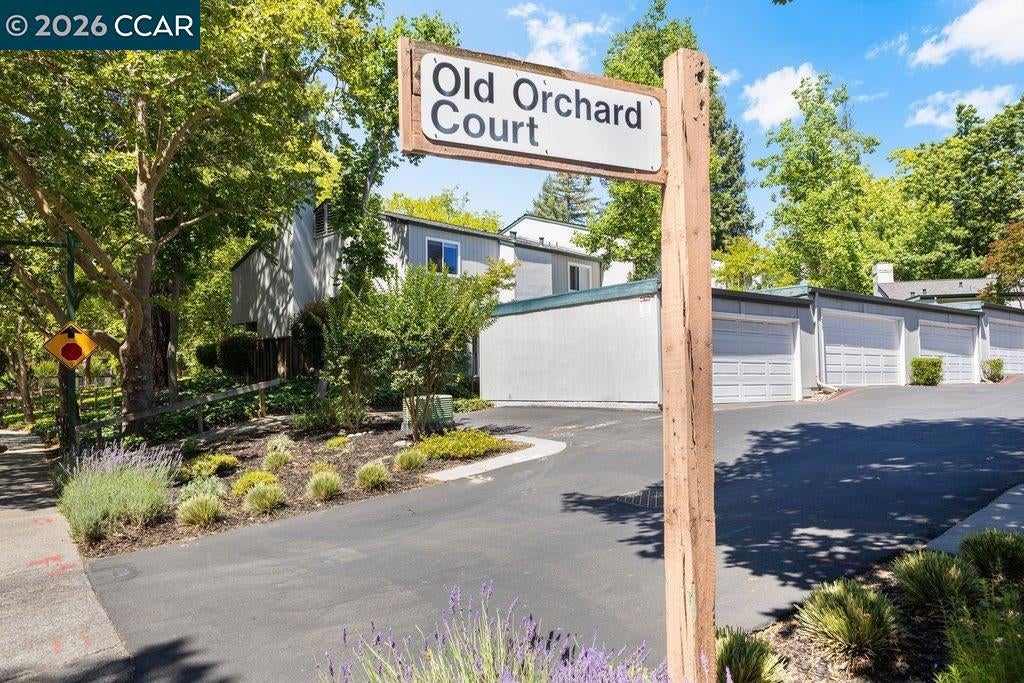 401 Old Orchard Ct CT, Danville CA 94526