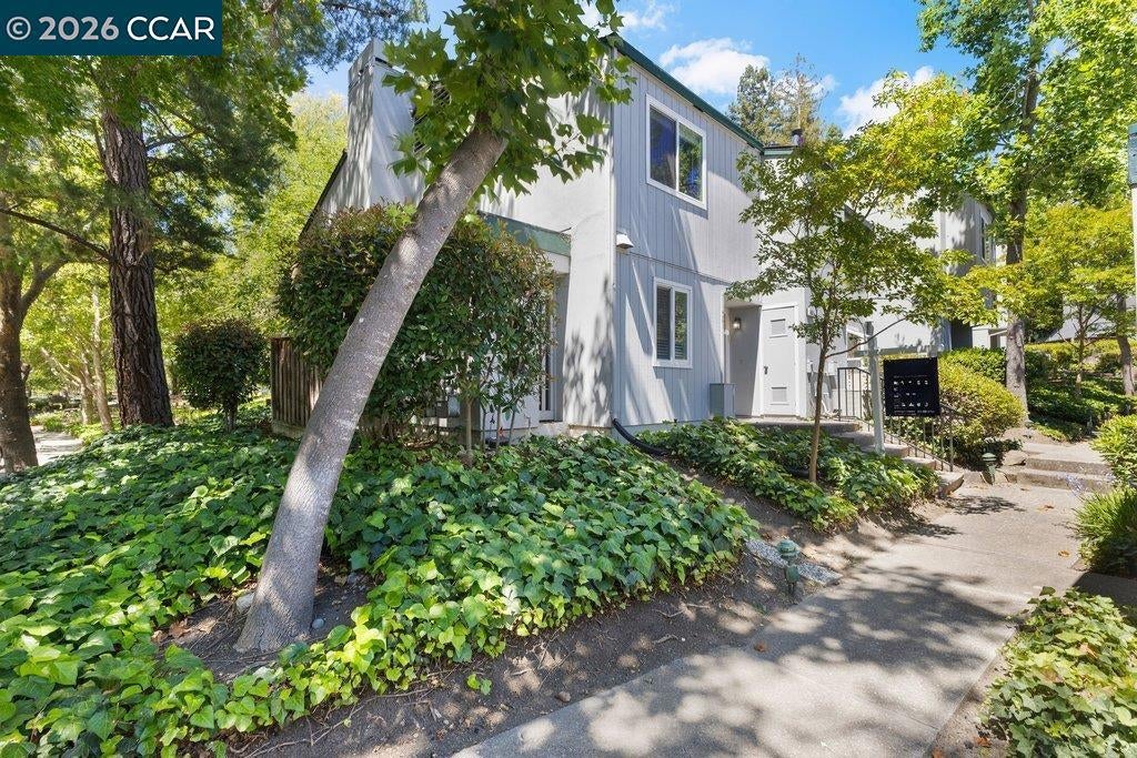401 Old Orchard Ct CT
