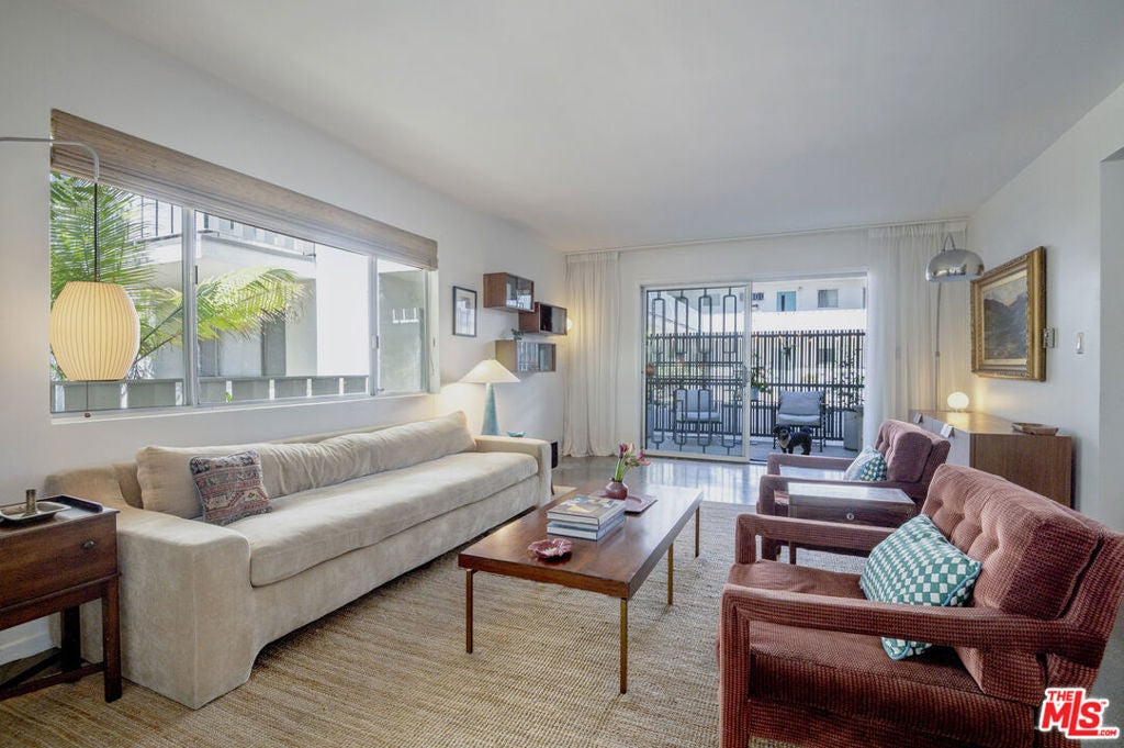 4343 Finley Avenue
