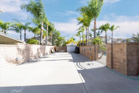 Tiny photo for 42151 Kimberly WAY, Murrieta, CA 92562 (MLS # SW26198779)