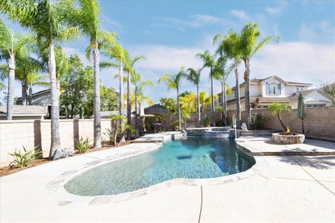Tiny photo for 42151 Kimberly WAY, Murrieta, CA 92562 (MLS # SW26198779)