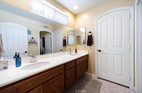 Tiny photo for 42151 Kimberly WAY, Murrieta, CA 92562 (MLS # SW26198779)