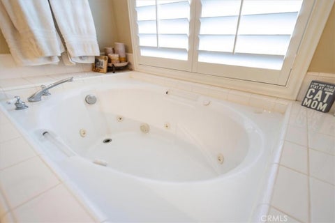 Tiny photo for 42151 Kimberly WAY, Murrieta, CA 92562 (MLS # SW26198779)
