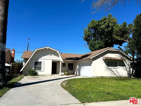 Photo of 22739 Marlin Place, West Hills, CA 91307 (MLS # 26694961)