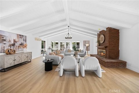 Photo of 12 Oakdale, Irvine, CA 92604 (MLS # TR25246546)