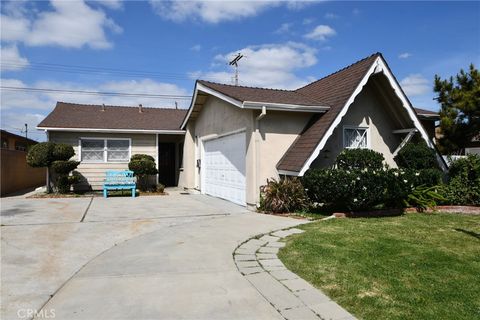 Photo of 1007 W 213th St, Torrance, CA 90502 (MLS # SB26052930)