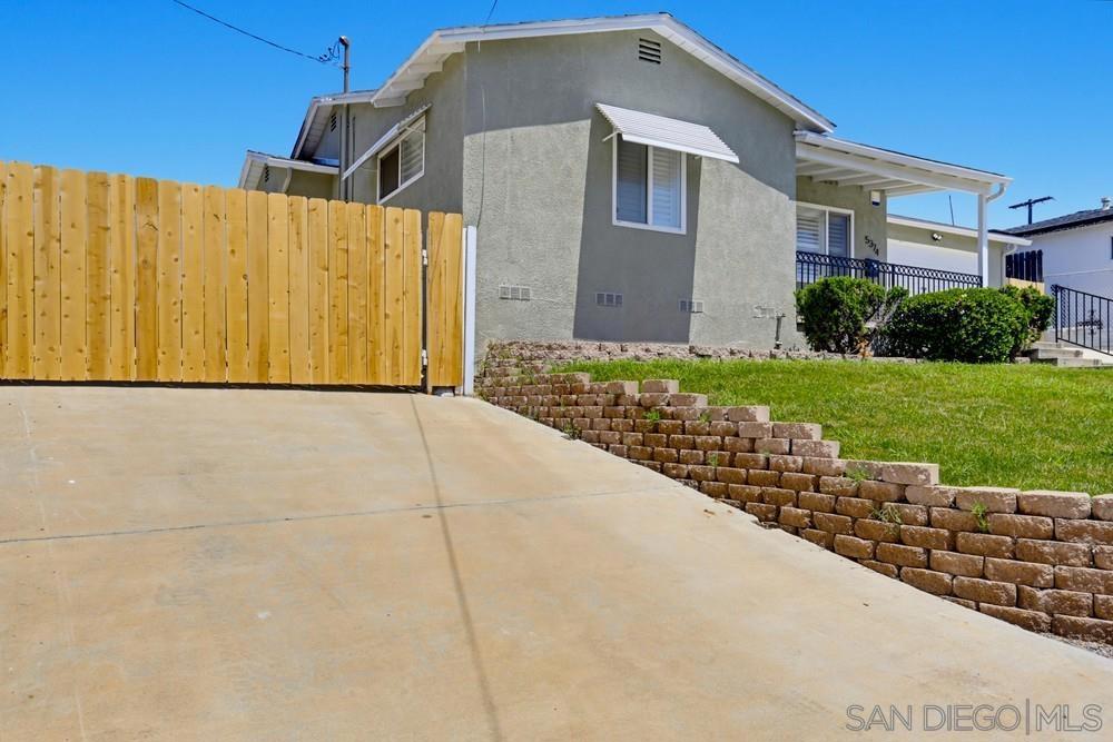 5374 Bonita Dr