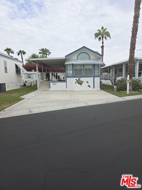 84136 Avenue 44 608