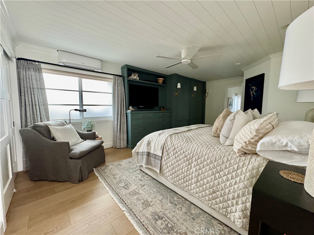 Corona del Mar North of PCH (CNHW) - Residential Lease