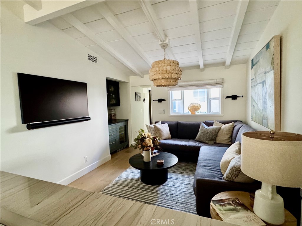 Corona del Mar North of PCH (CNHW) - Residential Lease