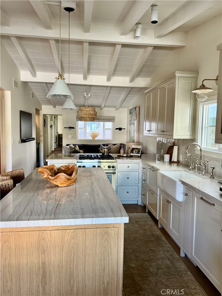 Corona del Mar North of PCH (CNHW) - Residential Lease