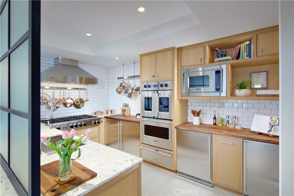 listing image 130729008258555255007