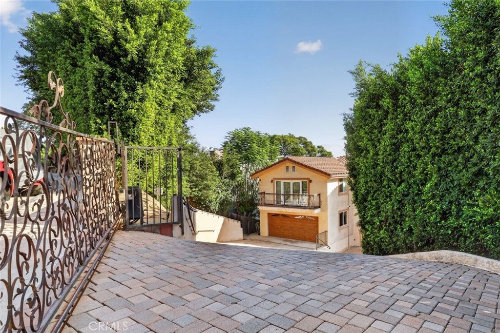 3670 Holboro Drive