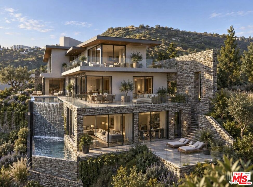 6744 Mulholland Drive