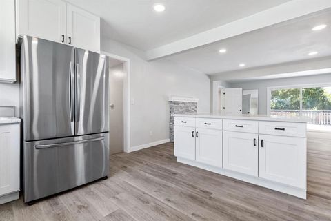 Tiny photo for 720 Gough Ave Ave, Templeton, CA 93465 (MLS # 250040309SD)