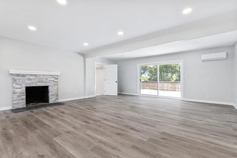 Tiny photo for 720 Gough Ave Ave, Templeton, CA 93465 (MLS # 250040309SD)