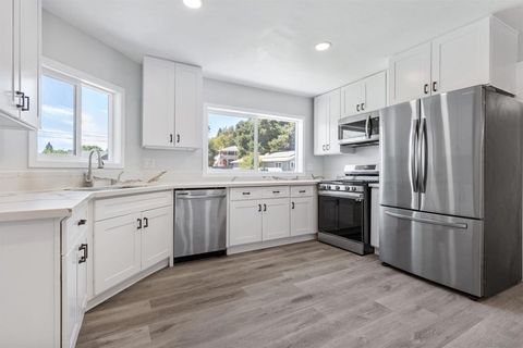 Tiny photo for 720 Gough Ave Ave, Templeton, CA 93465 (MLS # 250040309SD)