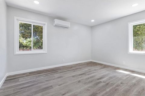 Tiny photo for 720 Gough Ave Ave, Templeton, CA 93465 (MLS # 250040309SD)