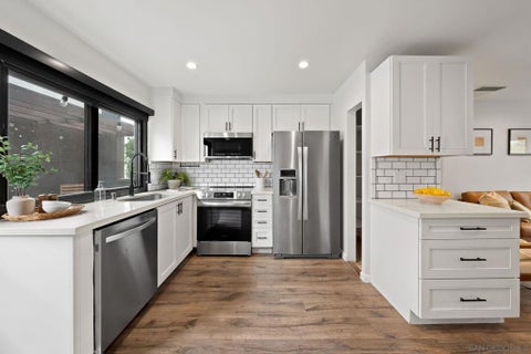 Photo of 2282 Caminito Pescado #44, San Diego, CA 92107 (MLS # 260021376SD)