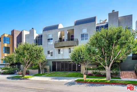 Photo of 1735 Malcolm Avenue #H, Los Angeles, CA 90024 (MLS # 26854303)