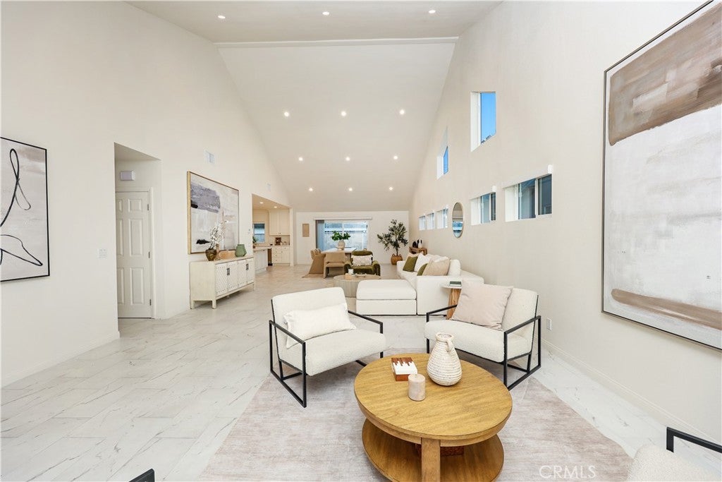 8550 Raviller Drive