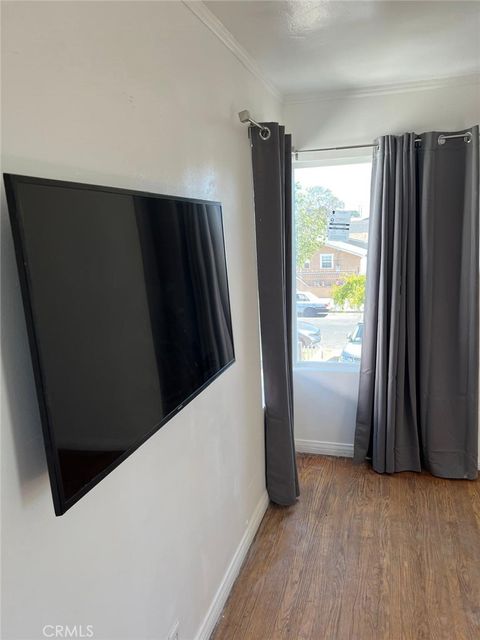 Photo of 1205 W 57th St, Los Angeles, CA 90037 (MLS # IN25270424)