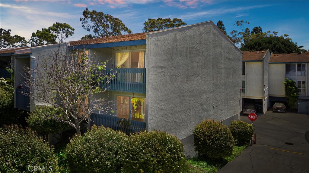 810 Camino Real 104