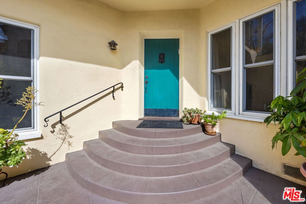 166 N Arnaz Drive