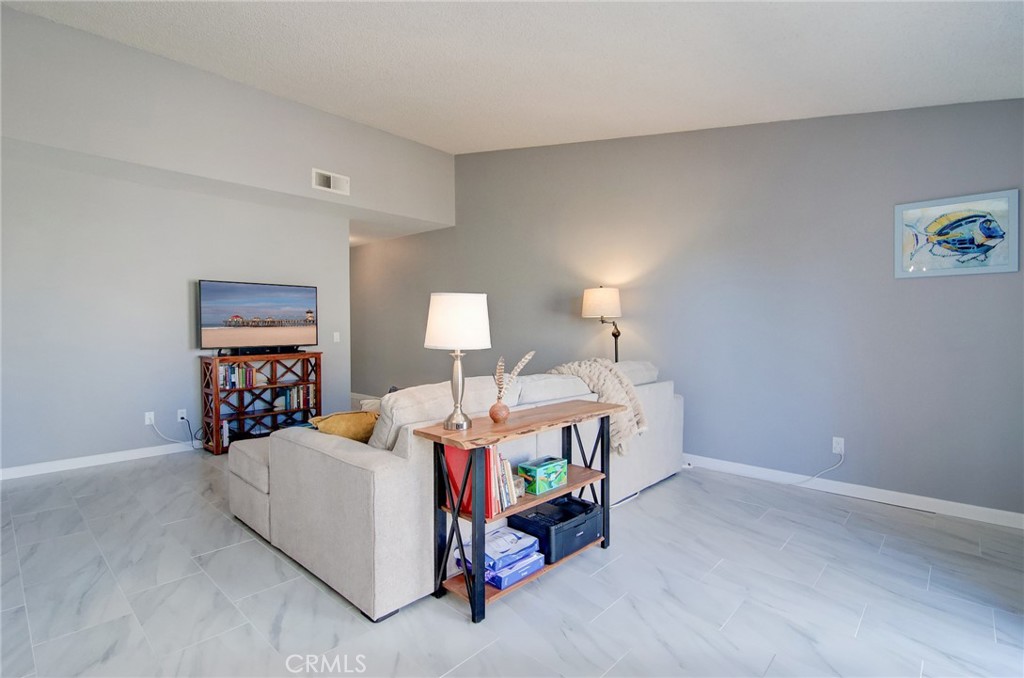 8566 Trinity Circle 815C