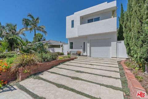 Photo of 12413 Wagner Street, Los Angeles, CA 90066 (MLS # 26704659)