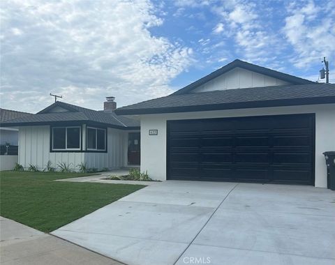Photo of 622 E Lomita Ave, Orange, CA 92867 (MLS # PW26159413)