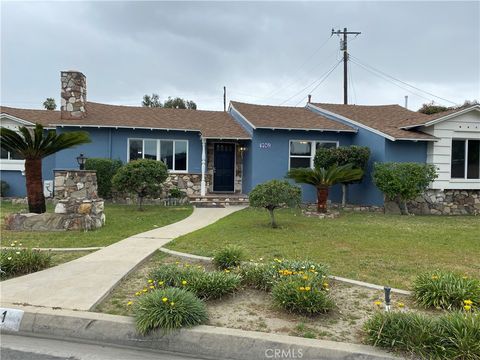 9961 Richeon Ave Downey CA 90240