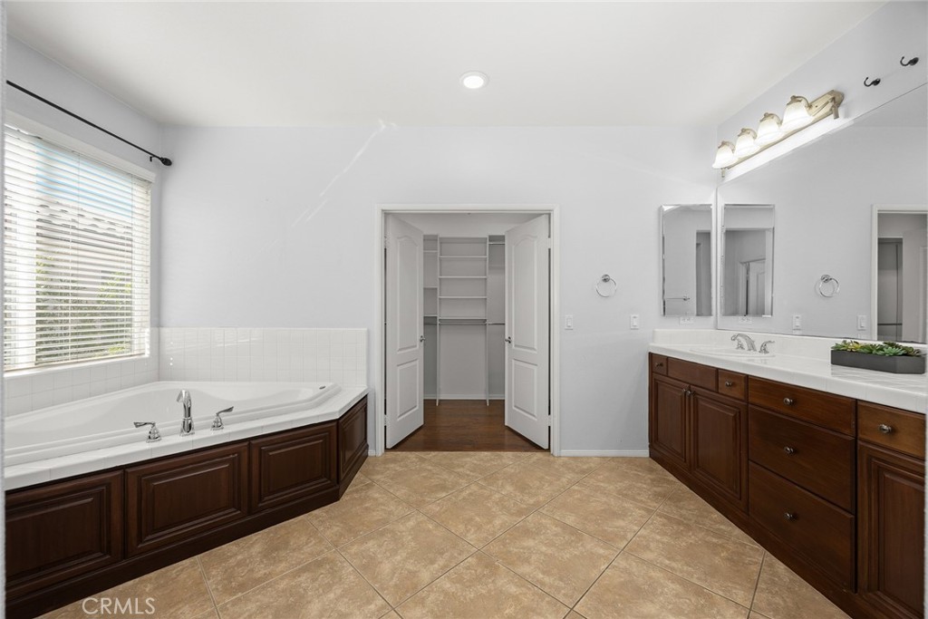 Anaheim Hills Estates (ANHI) - Residential