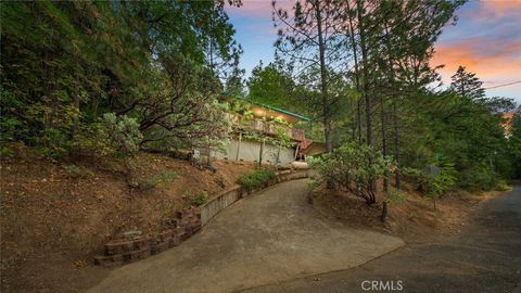 Photo of 12378 Black Oak Drive Dr, Loch Lomond, CA 95461 (MLS # LC25228644)