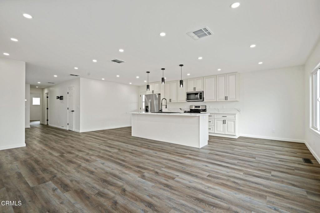 Lamplighter MHP - 0451 - Manufactured In Park