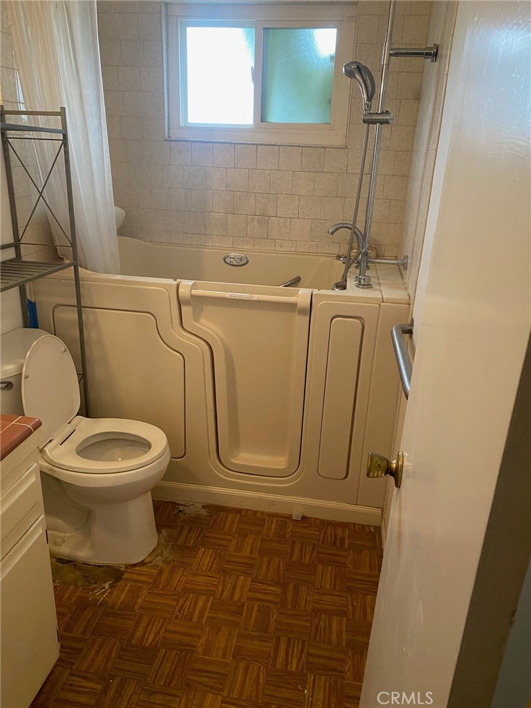 9342 Hastings Boulevard