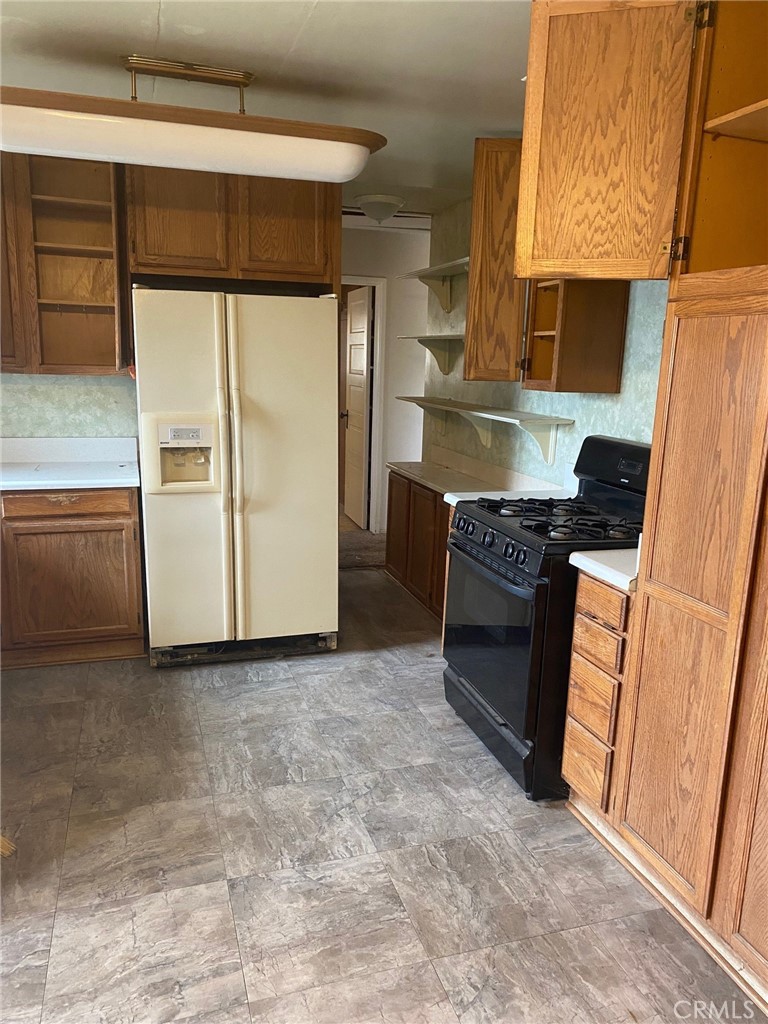 9342 Hastings Boulevard