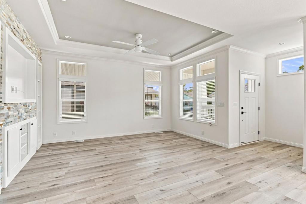 1085 Tasman Drive 353