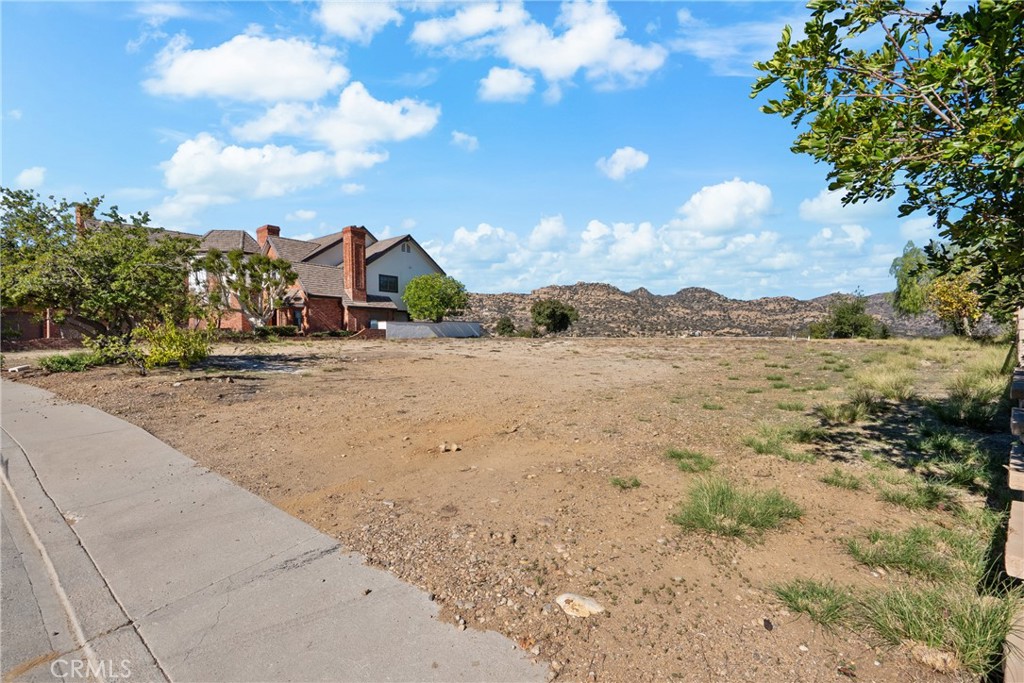 22451 S Summit Ridge Circle
