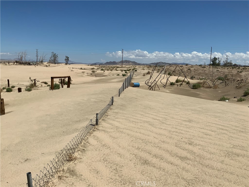 Great Opportunity! Vacant Land in Newberry Springs. 10 Acres. Newberry. Bring your off-road vehicles. Trails and recreational areas around. Property very close to Harvard Rd. (paved road) off the I-15 Hwy.