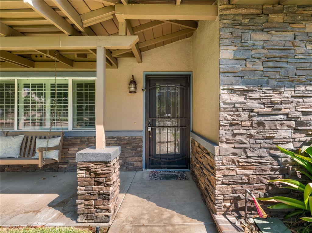 370 W San Bernardino Avenue
