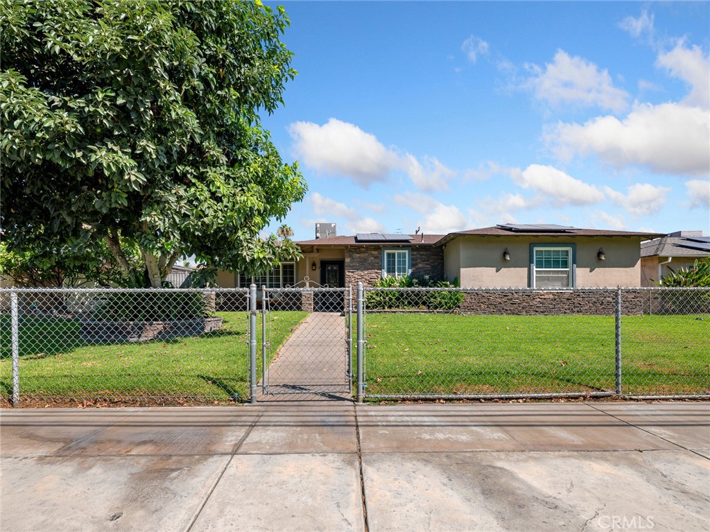 370 W San Bernardino Avenue