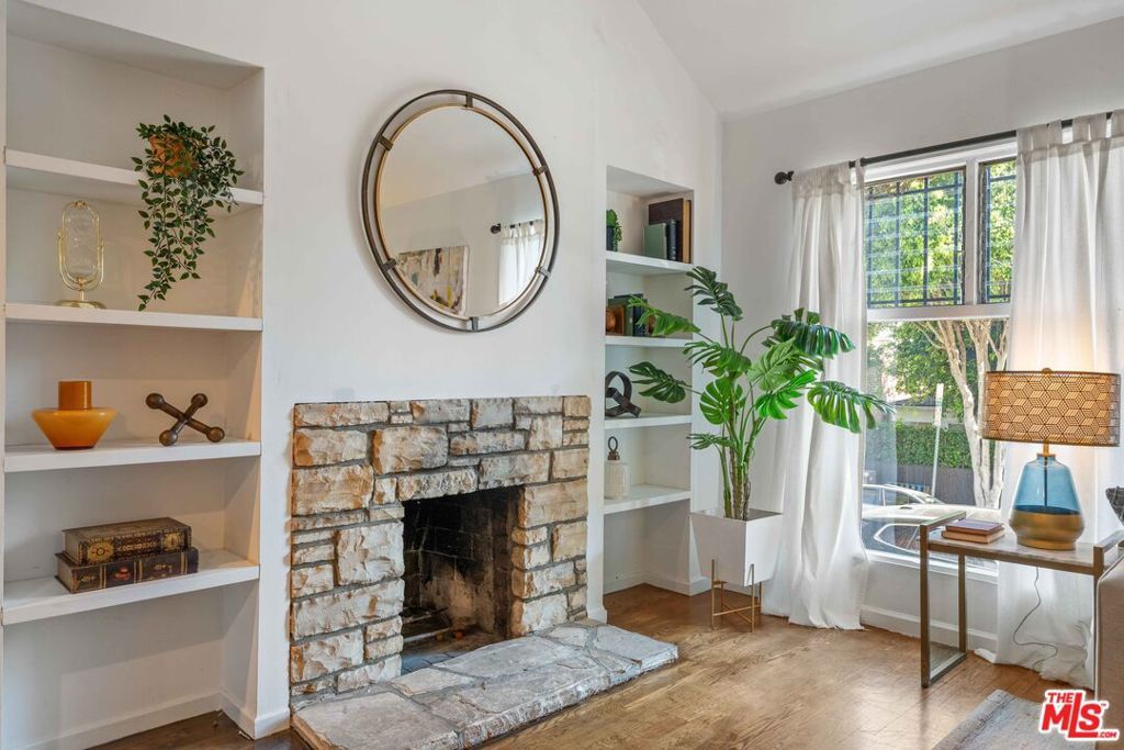 Photo of 9039 Phyllis Avenue, West Hollywood, CA 90069 (MLS # 26660365)