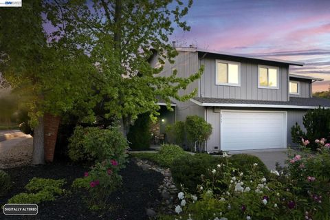 Photo of 2799 Marsh Dr, San Ramon, CA 94583 (MLS # 41130906)