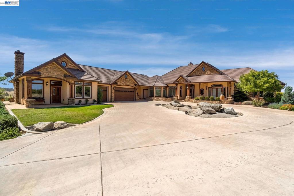 Properties 2 34310 Barn Owl Rd