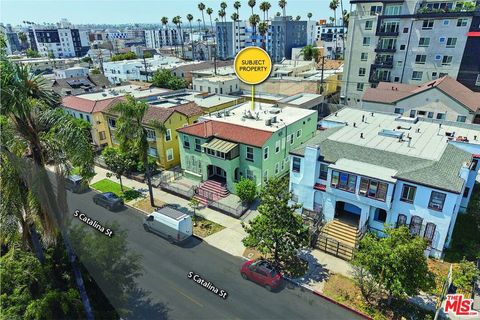 Photo of 905 S Catalina Street, Los Angeles, CA 90006 (MLS # 26701887)