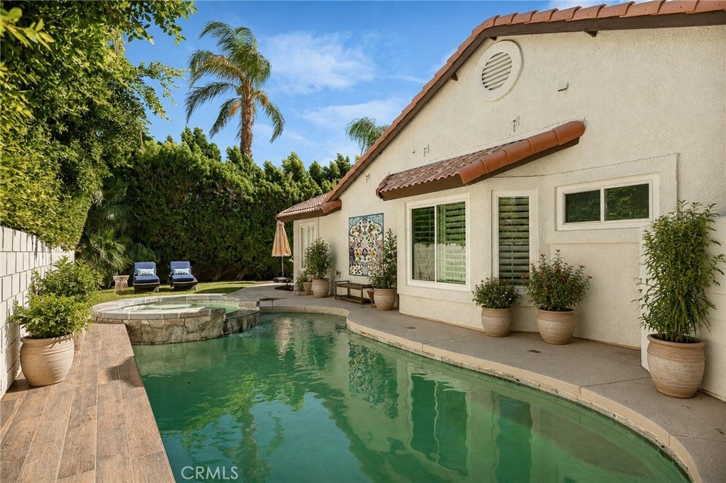 79690 Iris Court